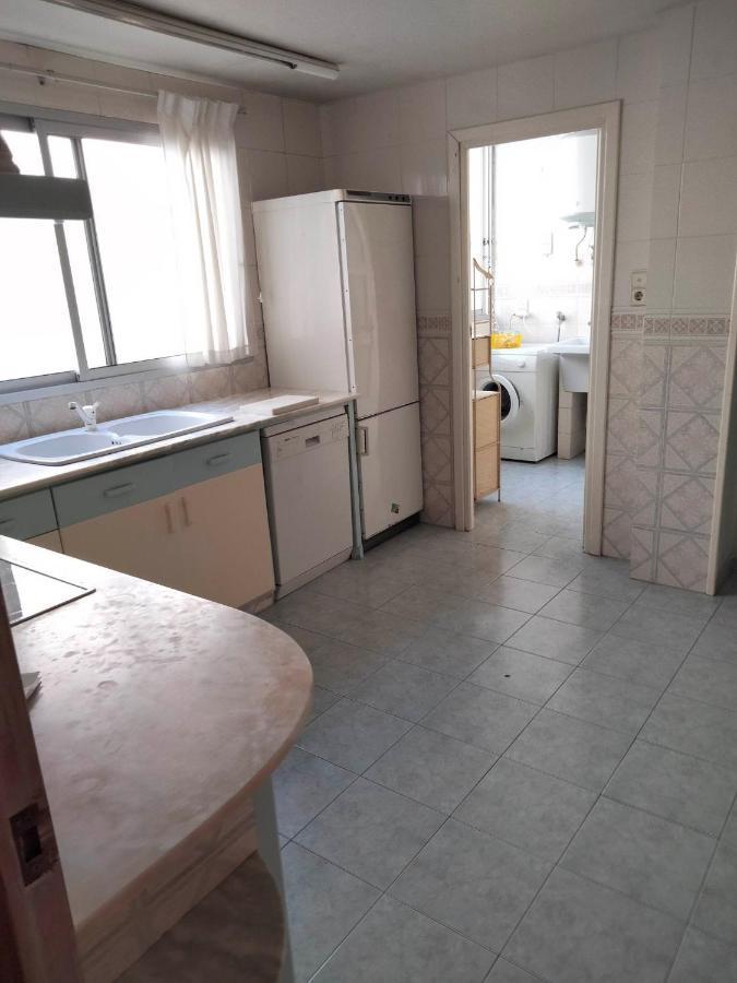 Espacioso Piso En El Corazon De Oliva Exterior foto